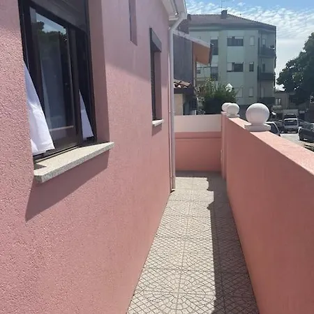 Pergola House - Typical House Porto