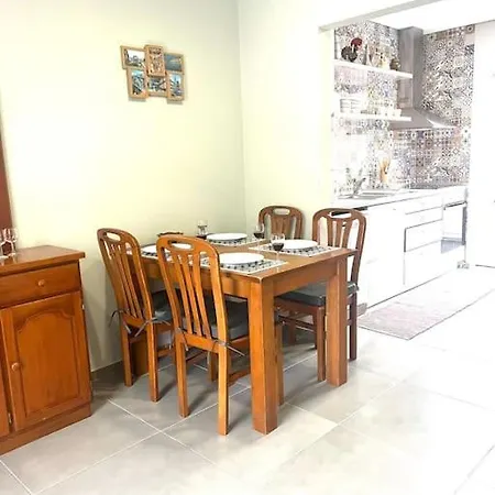 Pergola House - Typical House * פורטו